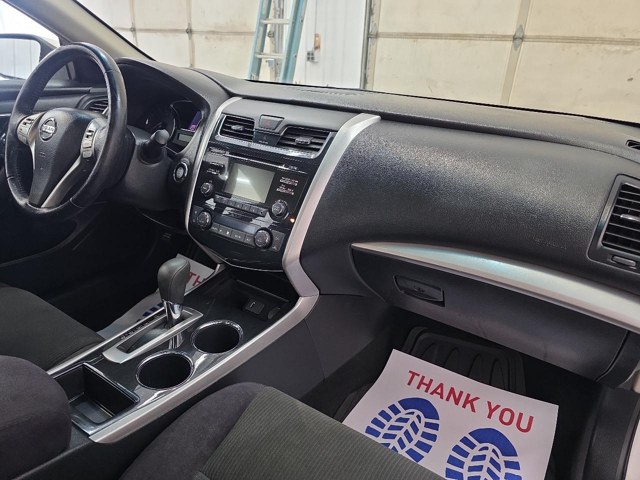 Nissan Altima 4dr Sdn I4 2.5 SV 2013