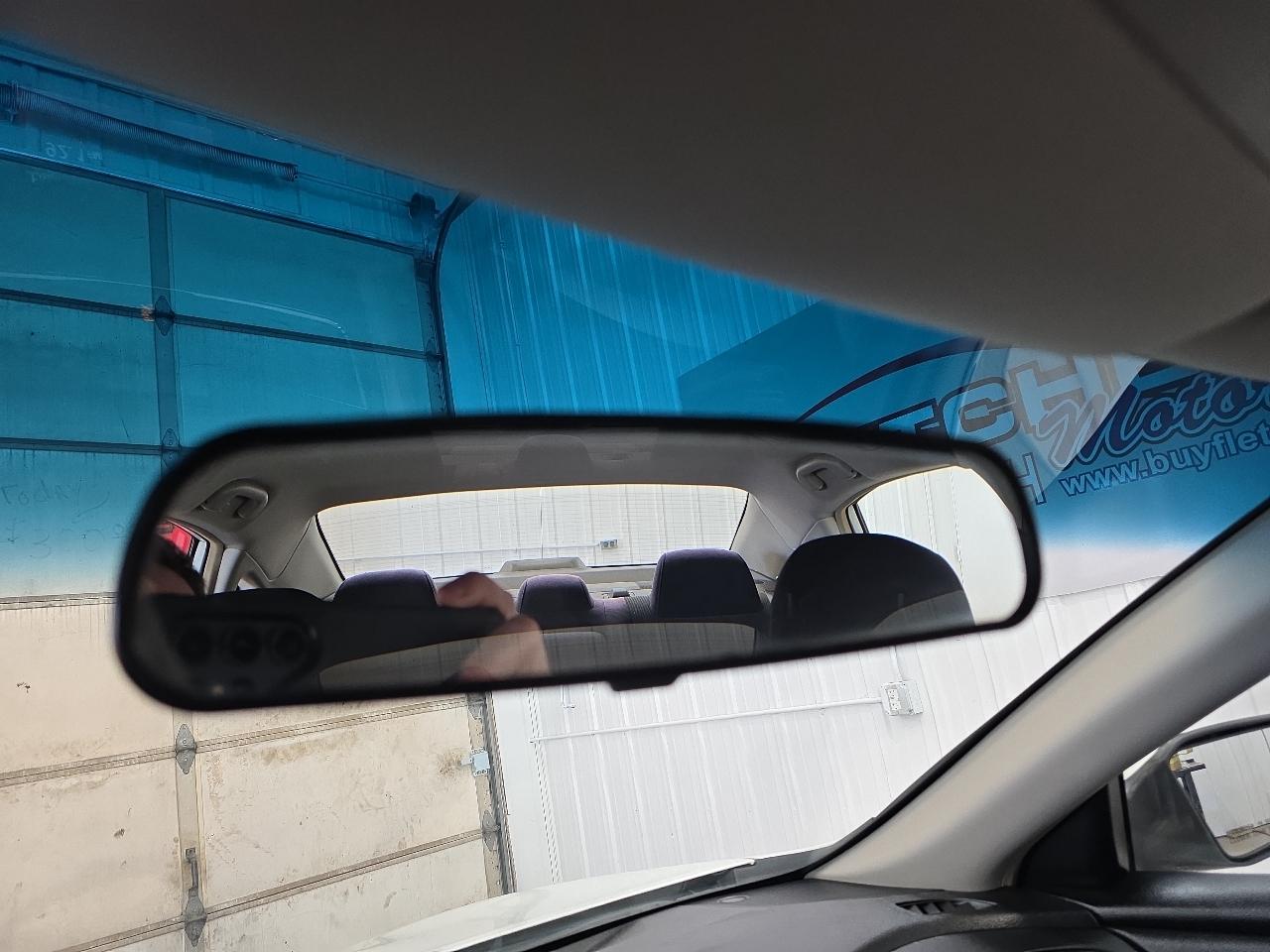 Nissan Altima 4dr Sdn I4 2.5 SV 2013