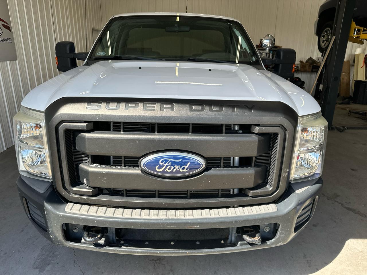 Ford Super Duty F-250 SRW 2WD Reg Cab 137" XLT 2011