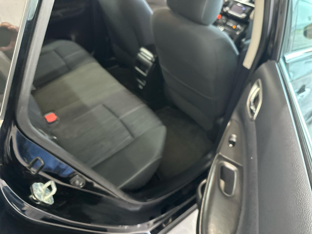 Nissan Sentra SV CVT 2017