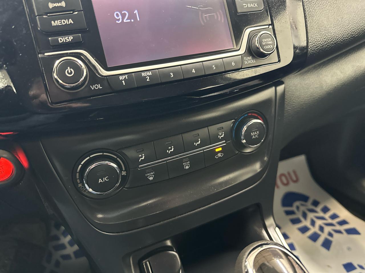 Nissan Sentra SV CVT 2017