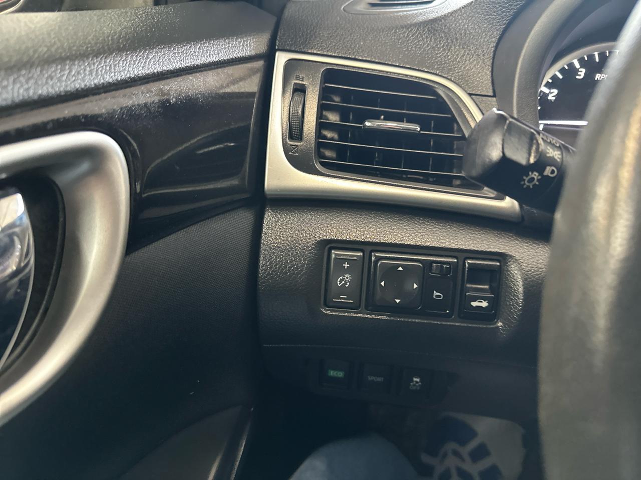 Nissan Sentra SV CVT 2017