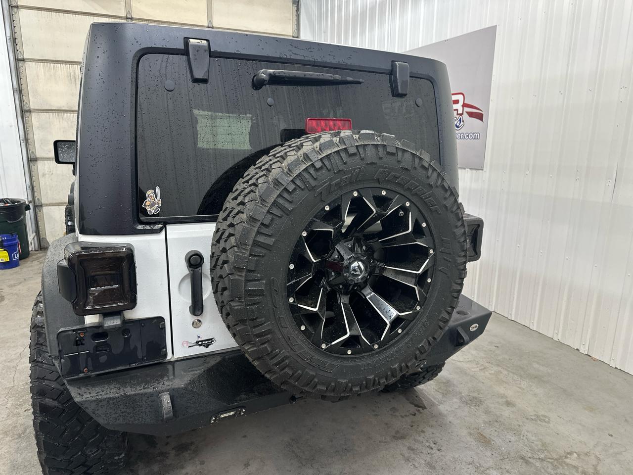 Jeep Wrangler Unlimited 4WD 4dr Sport 2016