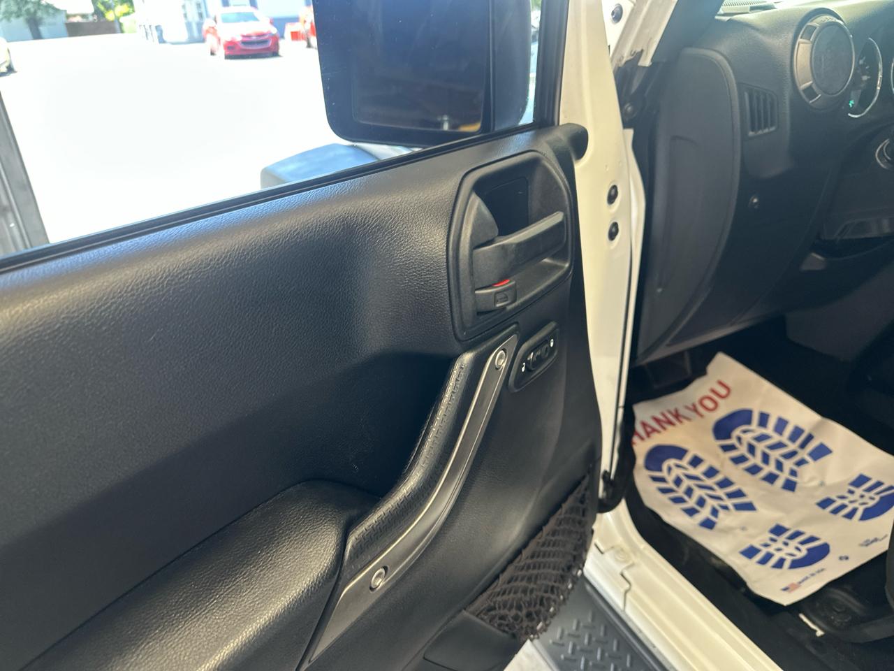 Jeep Wrangler Unlimited 4WD 4dr Sport 2016
