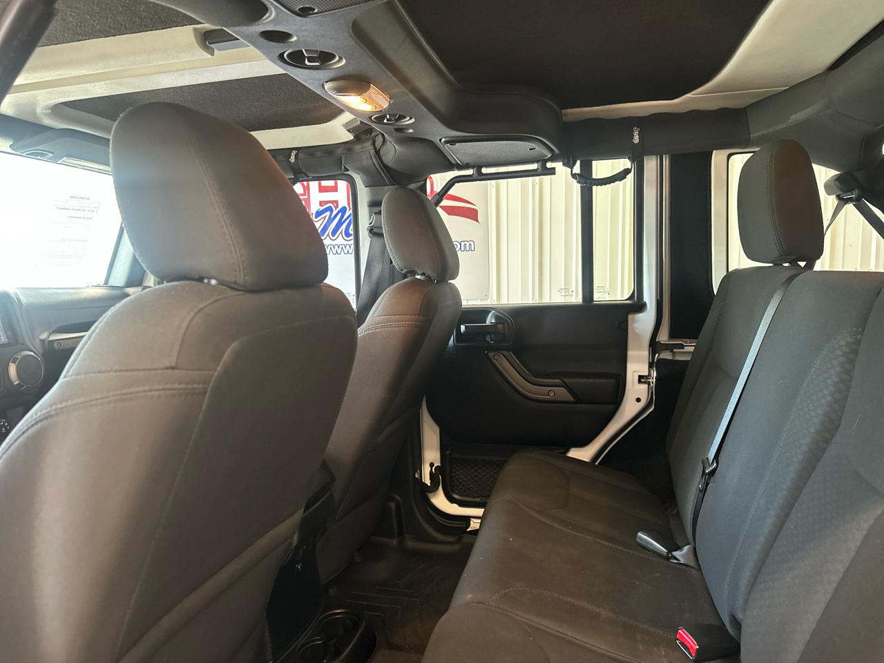 Jeep Wrangler Unlimited 4WD 4dr Sport 2016
