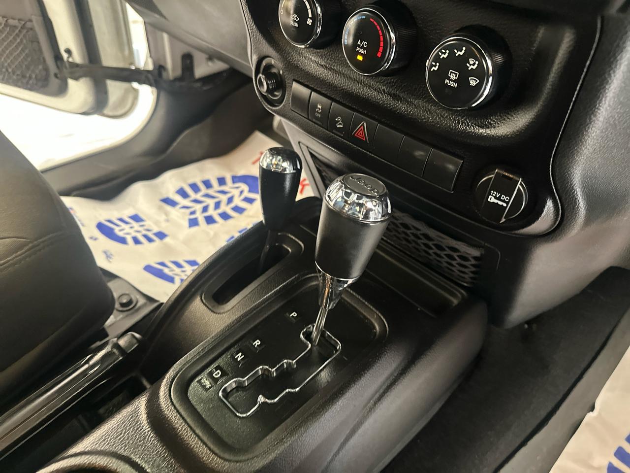 Jeep Wrangler Unlimited 4WD 4dr Sport 2016