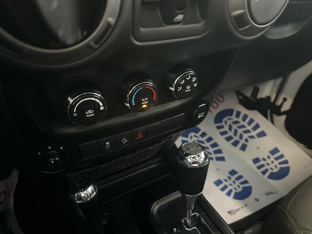 Jeep Wrangler Unlimited 4WD 4dr Sport 2016