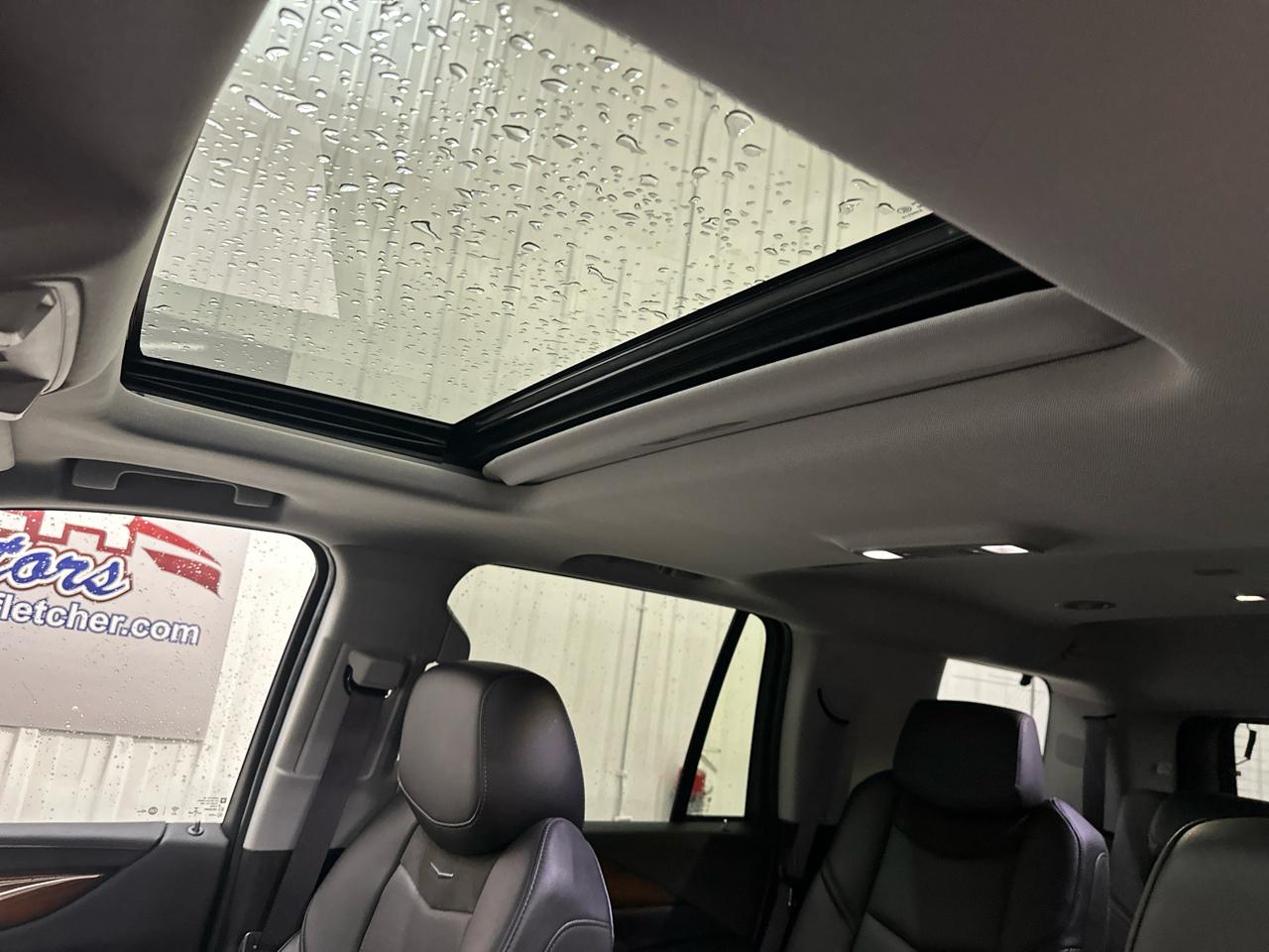 Cadillac Escalade 4WD 4dr Luxury 2017