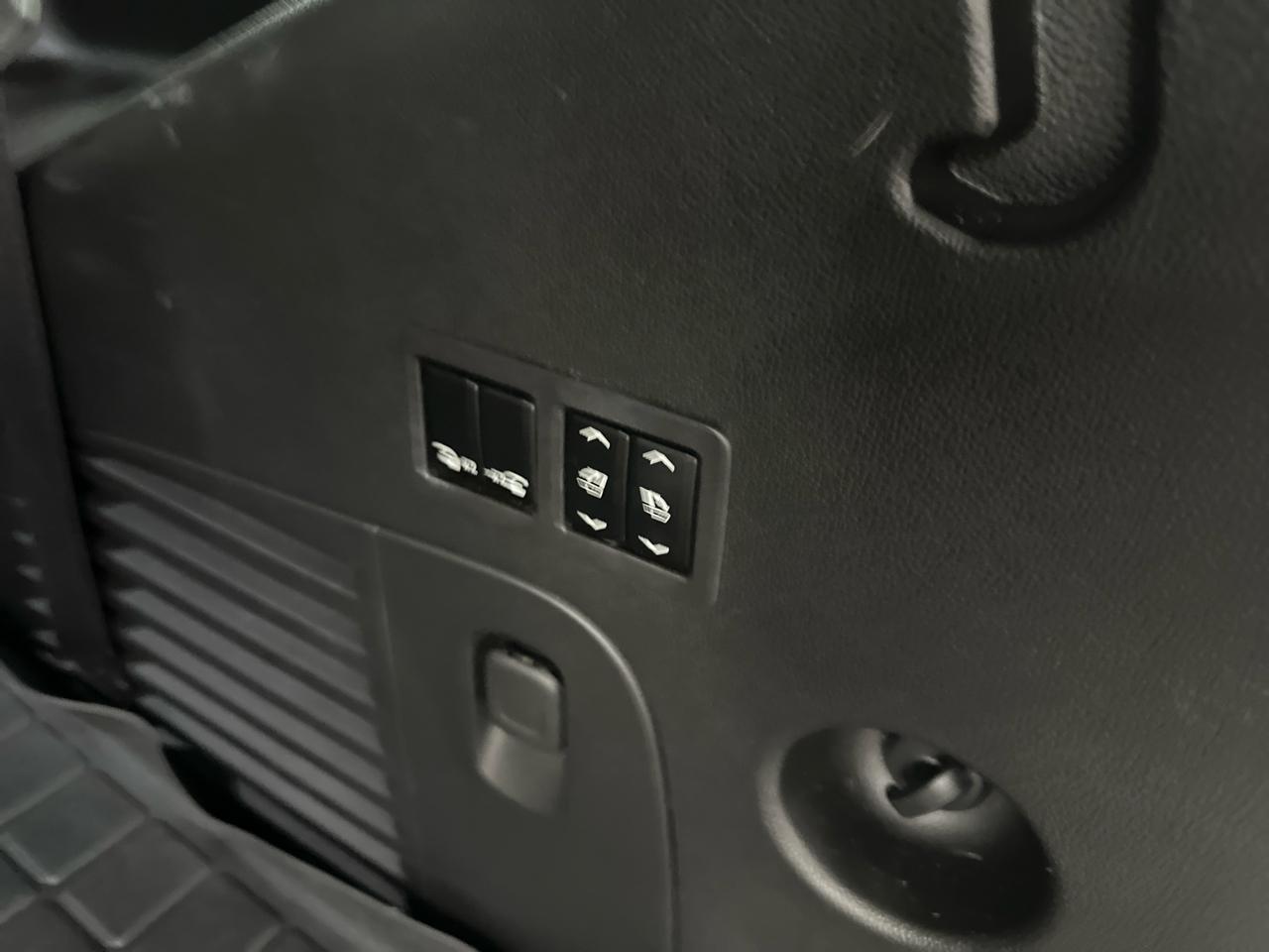 Cadillac Escalade 4WD 4dr Luxury 2017