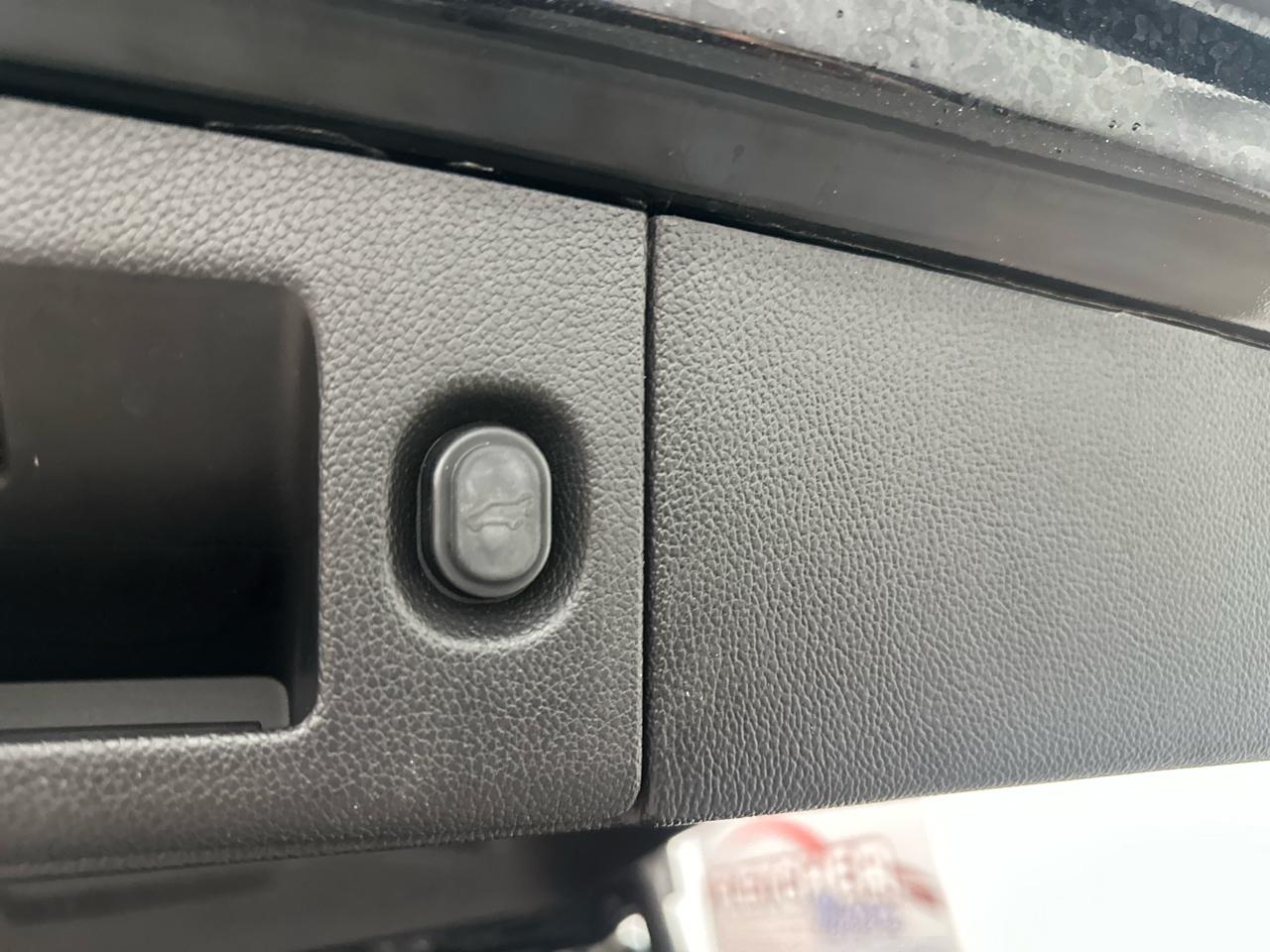 Cadillac Escalade 4WD 4dr Luxury 2017