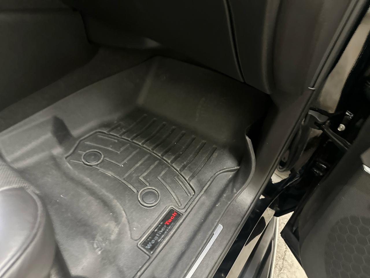 Cadillac Escalade 4WD 4dr Luxury 2017