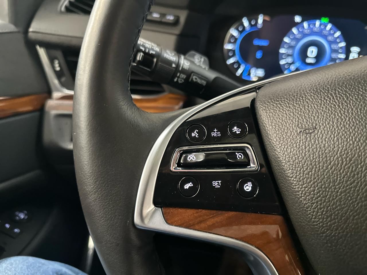 Cadillac Escalade 4WD 4dr Luxury 2017