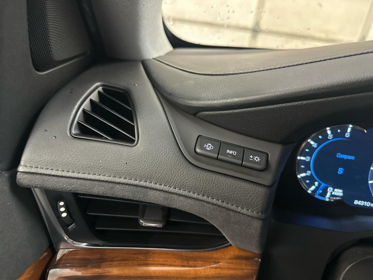 Cadillac Escalade 4WD 4dr Luxury 2017