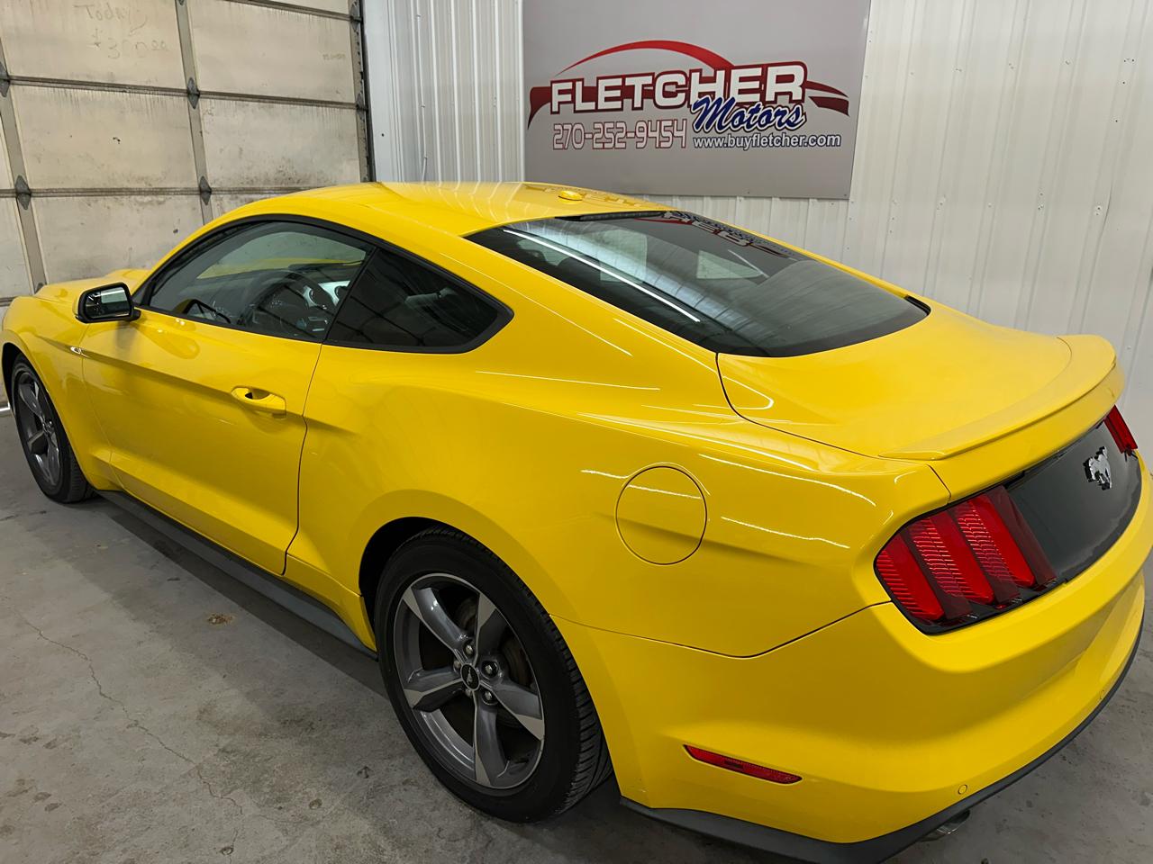 Ford Mustang 2dr Fastback EcoBoost 2015