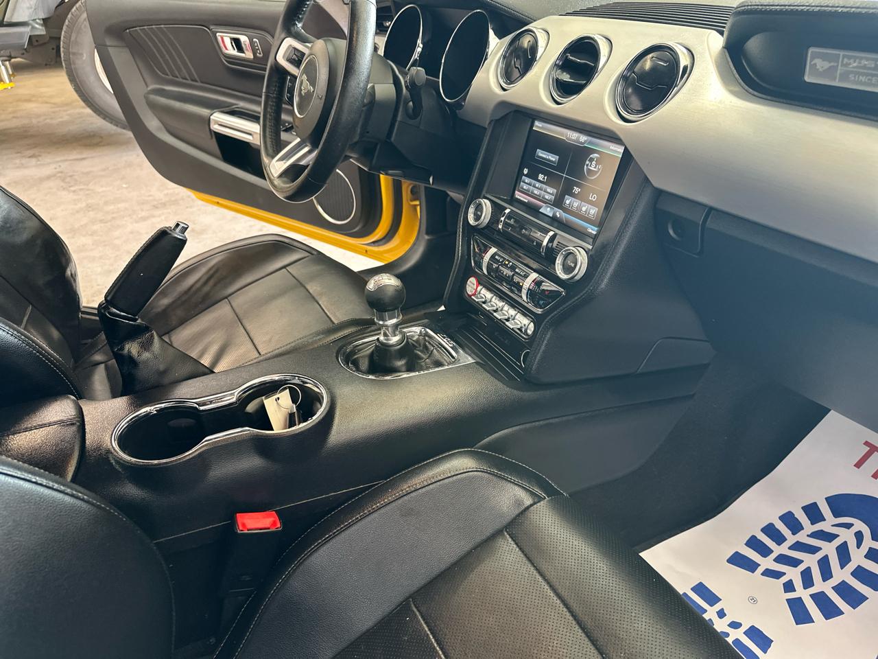 Ford Mustang 2dr Fastback EcoBoost 2015