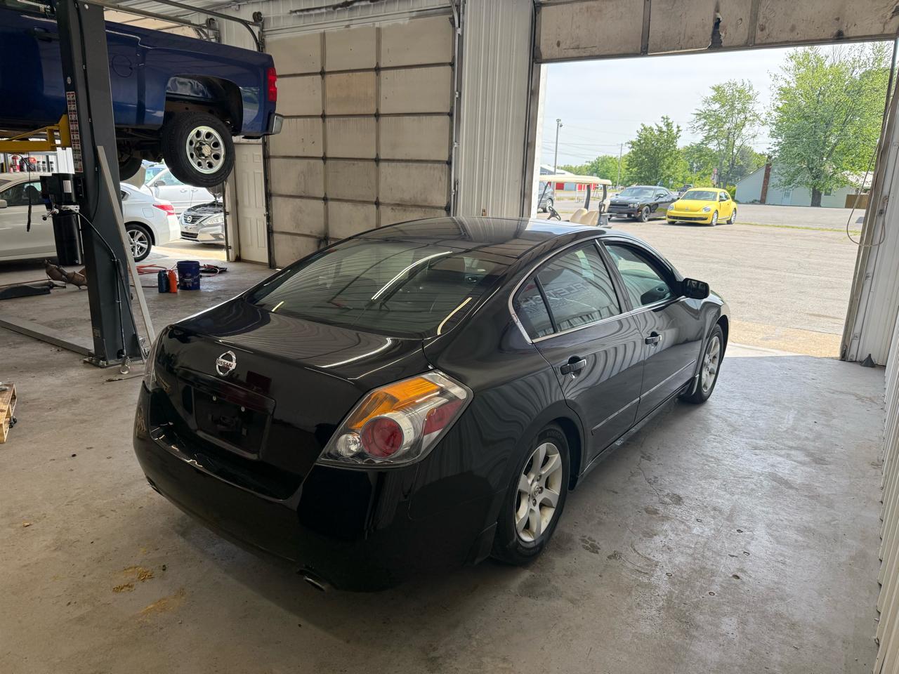 Nissan Altima 4dr Sdn I4 CVT 2.5 SL 2009