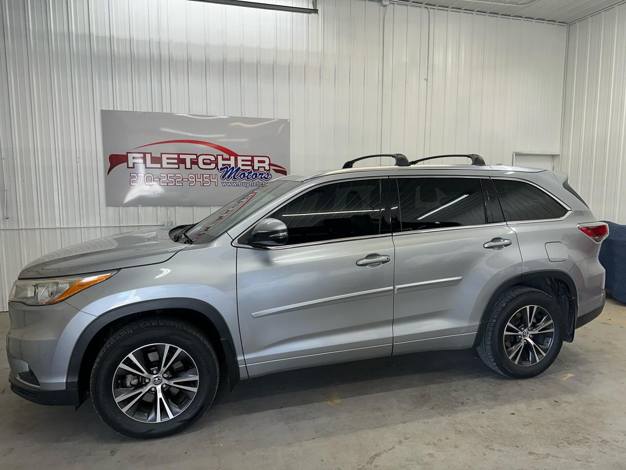 Toyota Highlander AWD 4dr V6 XLE (Natl) 2016