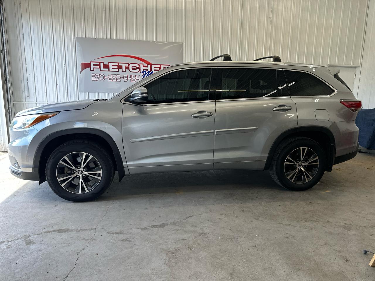 Toyota Highlander AWD 4dr V6 XLE (Natl) 2016