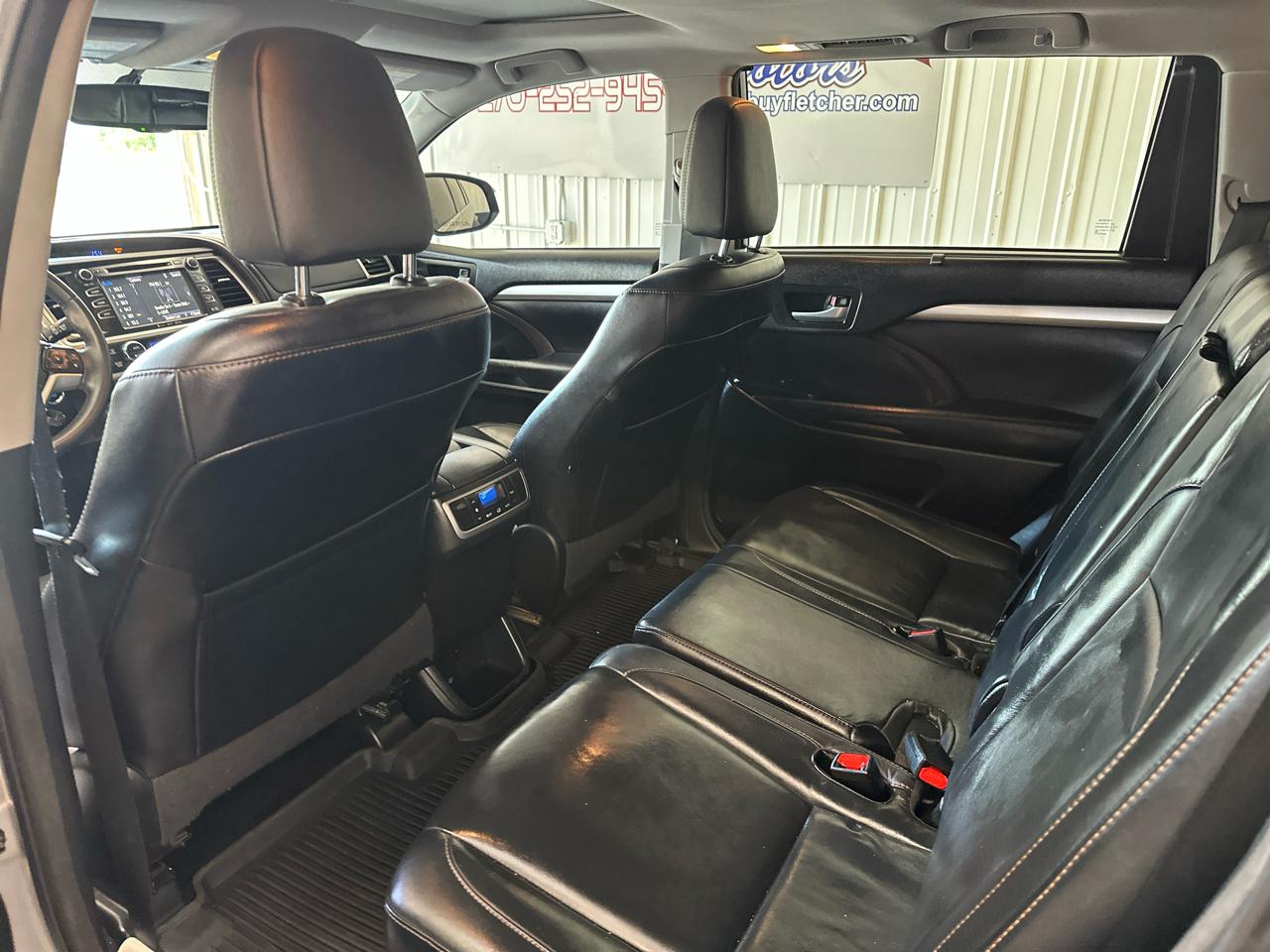 Toyota Highlander AWD 4dr V6 XLE (Natl) 2016