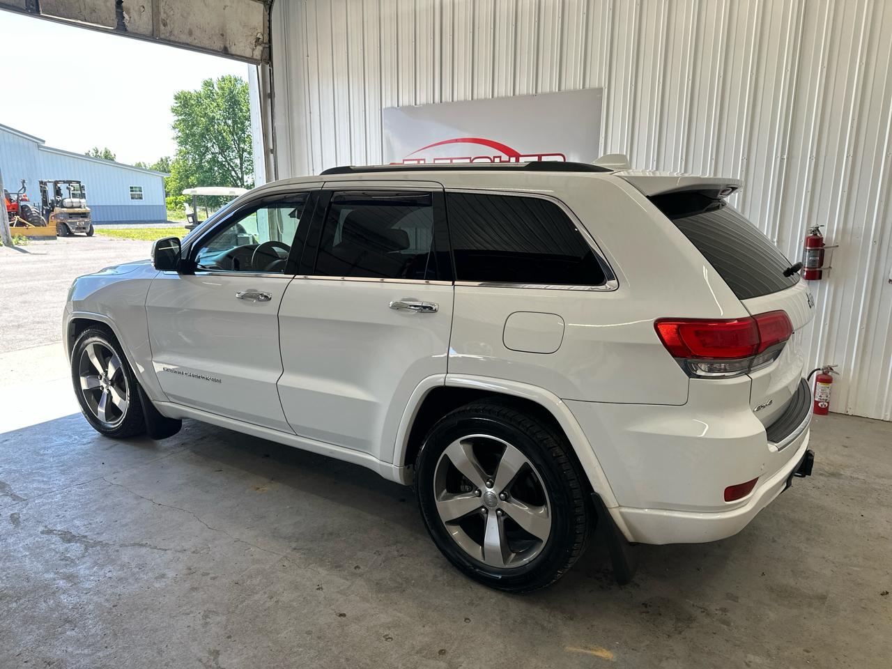 Jeep Grand Cherokee 4WD 4dr Overland 2014