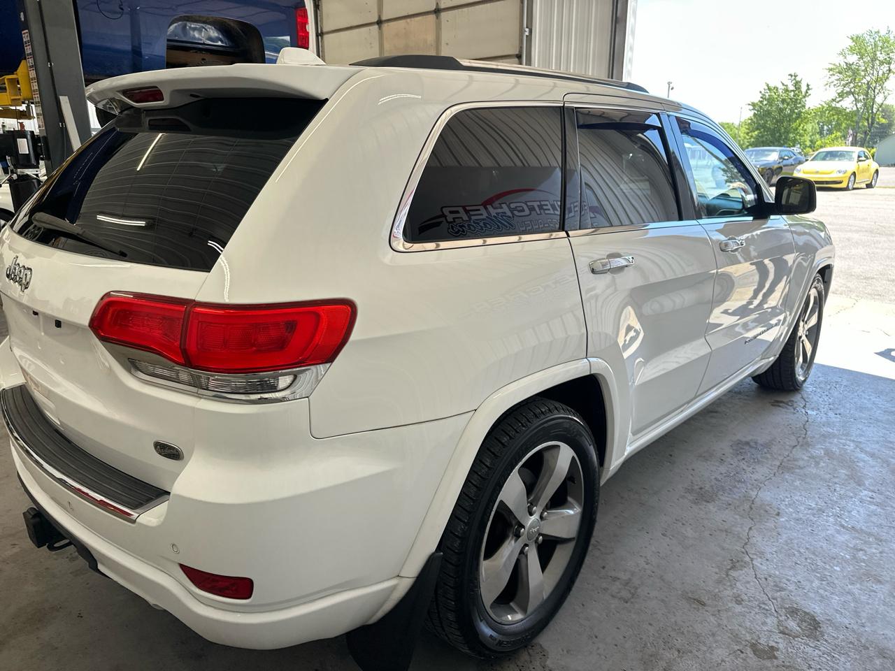 Jeep Grand Cherokee 4WD 4dr Overland 2014
