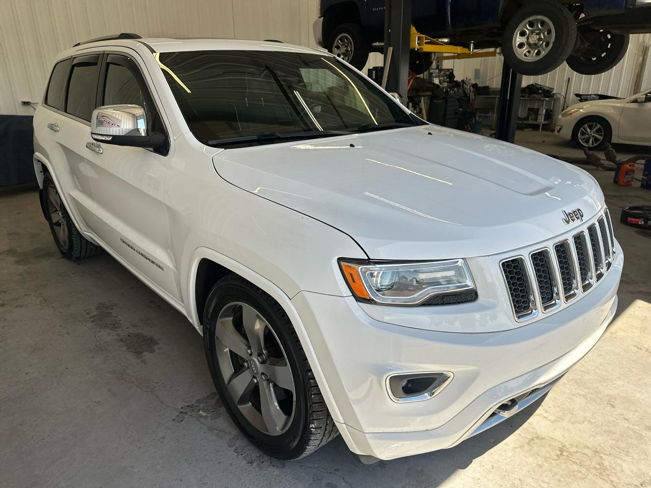 Jeep Grand Cherokee 4WD 4dr Overland 2014