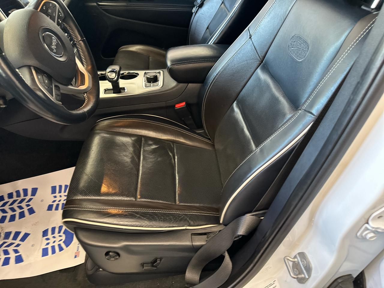 Jeep Grand Cherokee 4WD 4dr Overland 2014