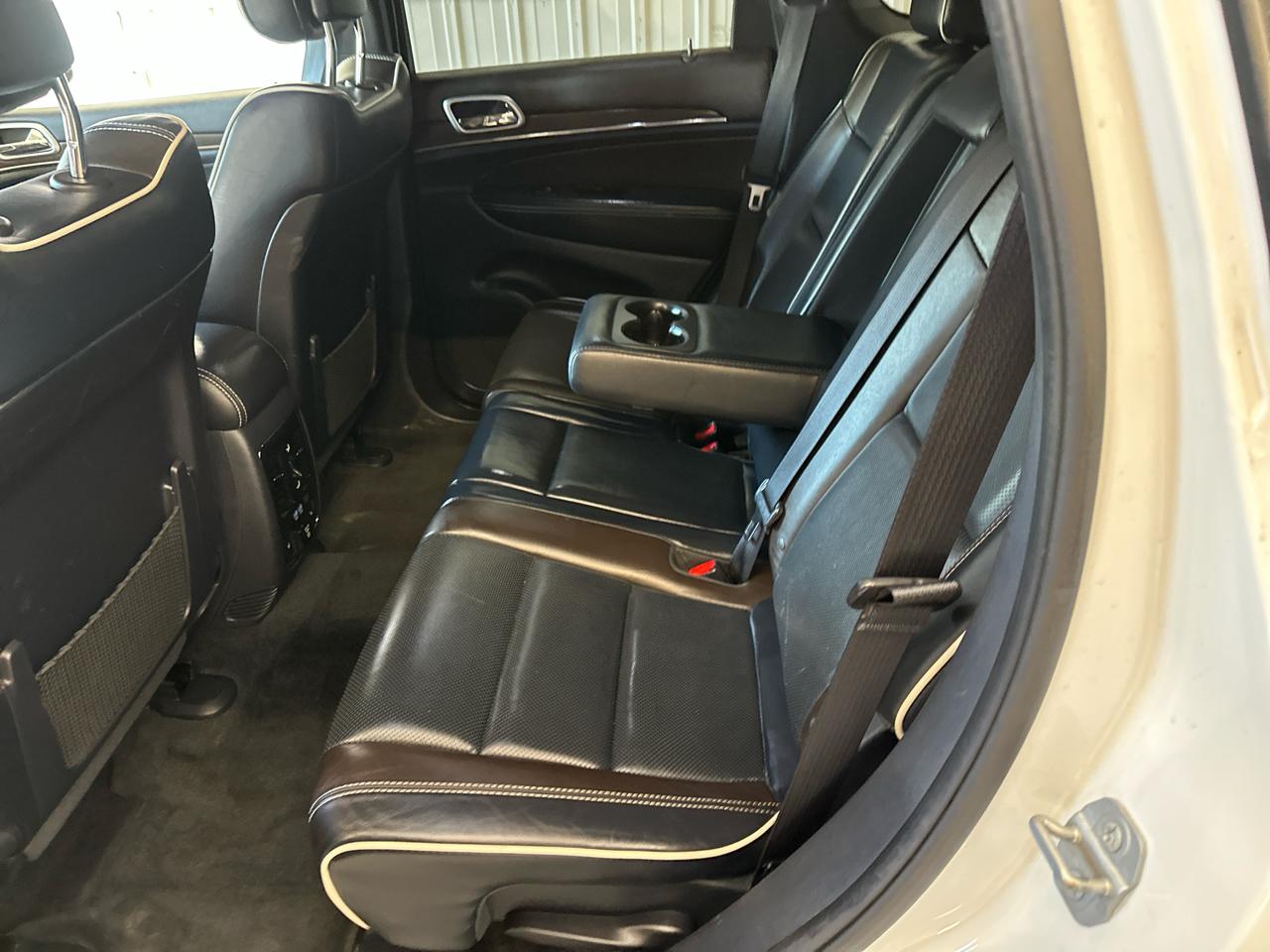 Jeep Grand Cherokee 4WD 4dr Overland 2014