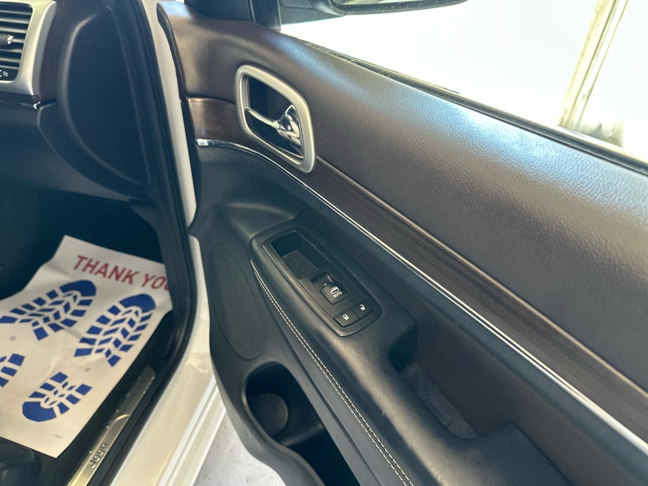 Jeep Grand Cherokee 4WD 4dr Overland 2014
