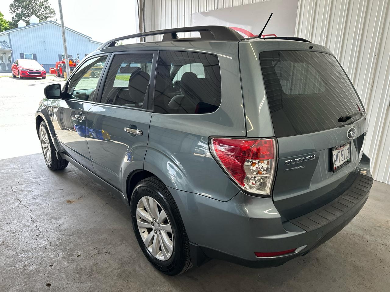 Subaru Forester 4dr Auto 2.5X Premium 2013