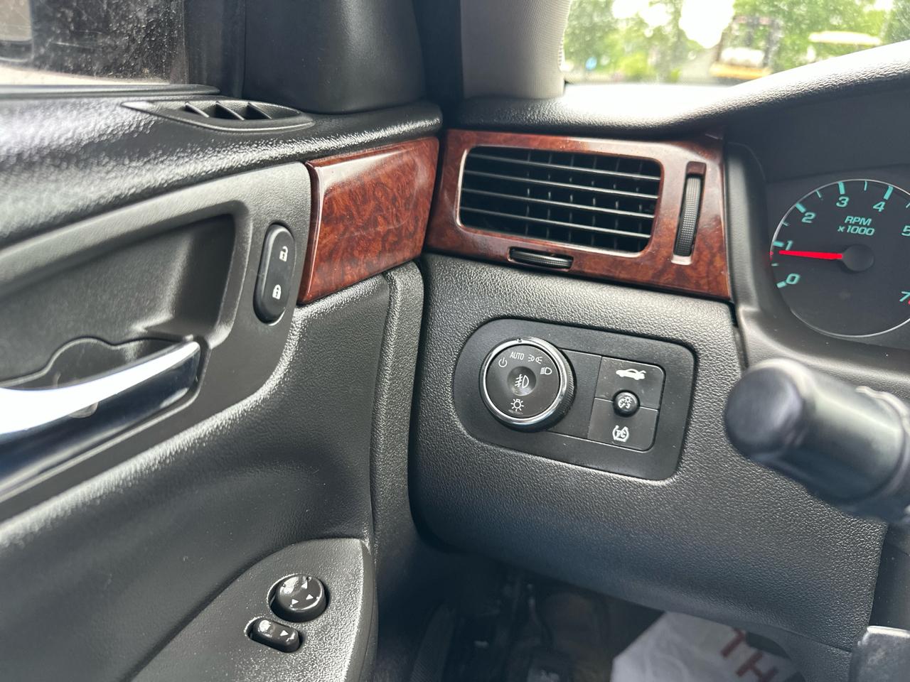 Chevrolet Impala 4dr Sdn LT Fleet 2011