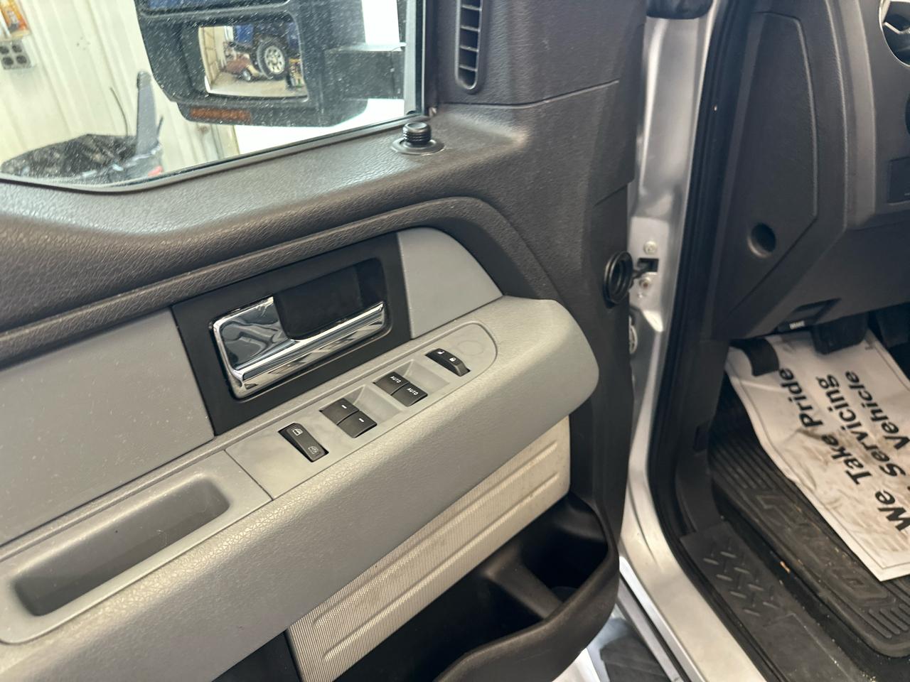 Ford F-150 4WD SuperCrew 145" XLT 2013
