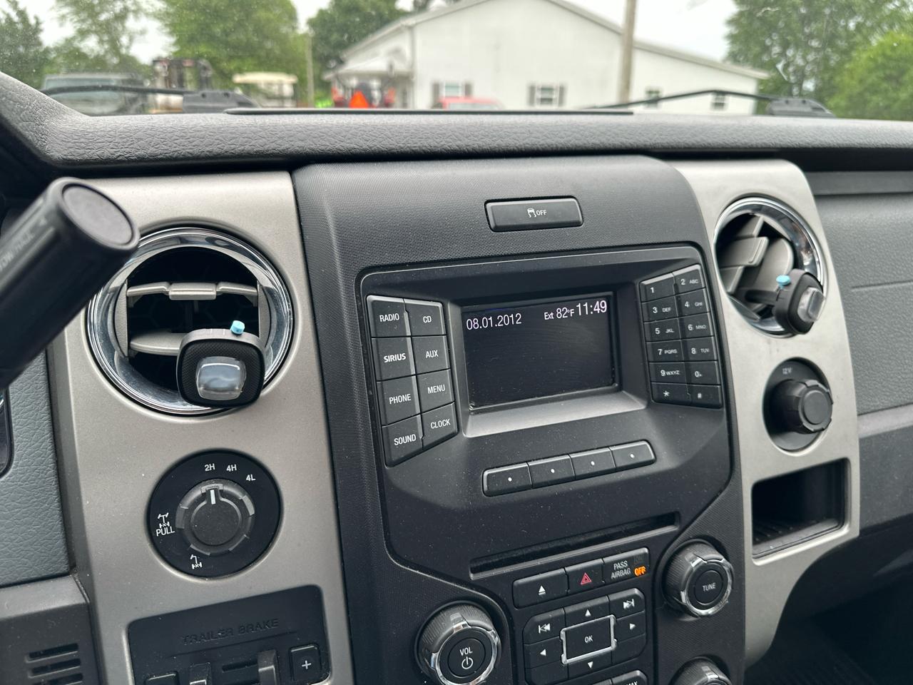 Ford F-150 4WD SuperCrew 145" XLT 2013