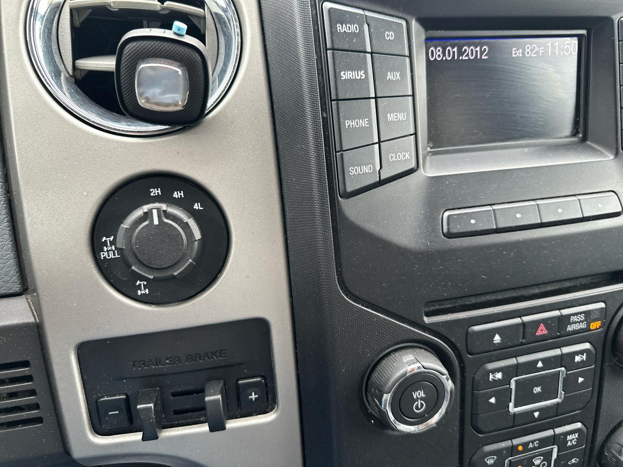 Ford F-150 4WD SuperCrew 145" XLT 2013