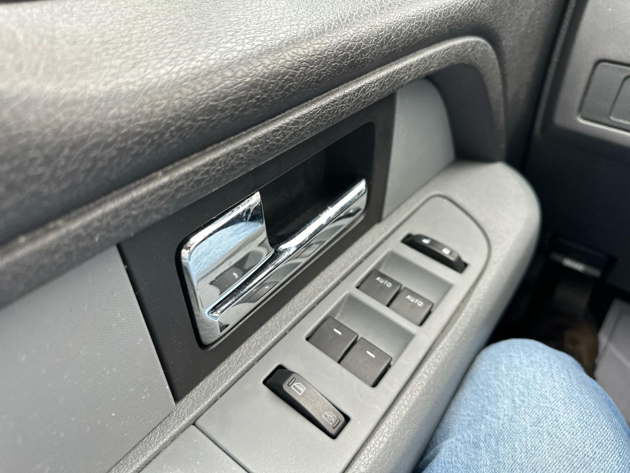 Ford F-150 4WD SuperCrew 145" XLT 2013