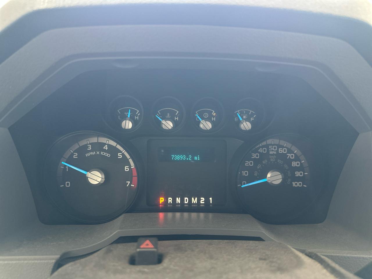 Ford Super Duty F-350 SRW 2WD Reg Cab 137" XLT 2013