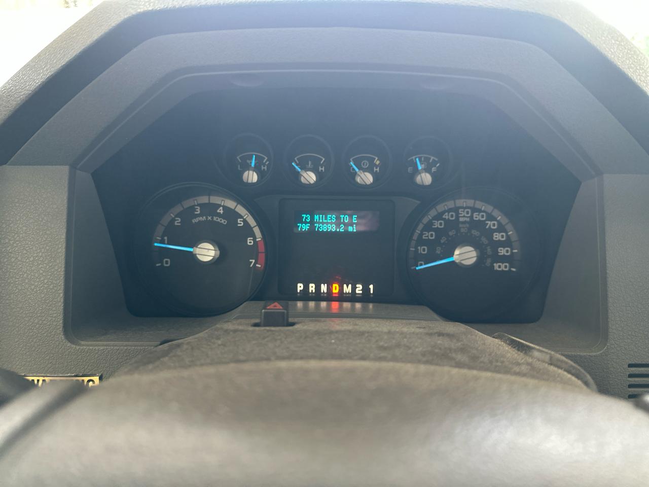 Ford Super Duty F-350 SRW 2WD Reg Cab 137" XLT 2013