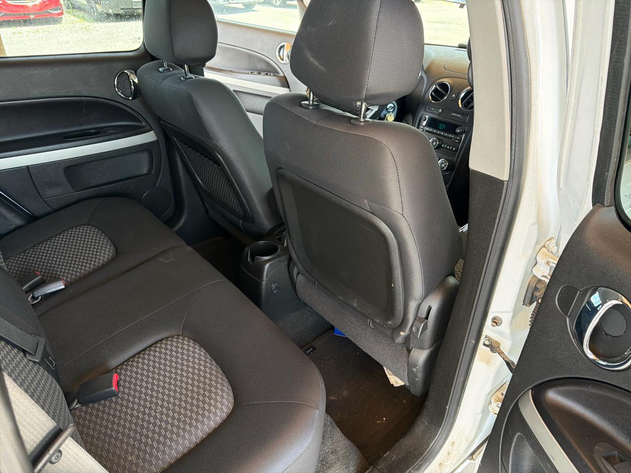 Chevrolet HHR FWD 4dr LS 2010