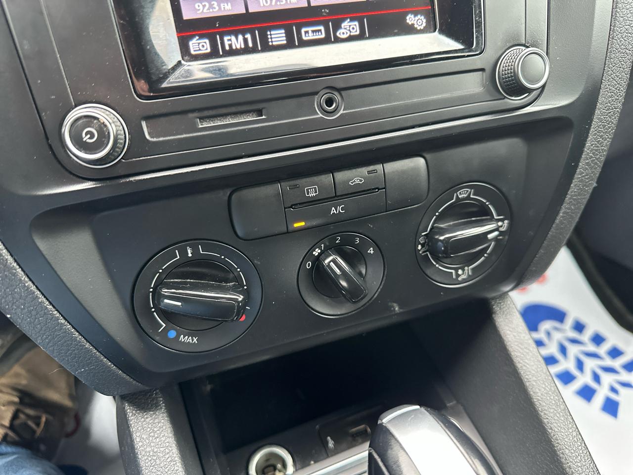 Volkswagen Jetta Sedan 4dr Auto 1.4T S 2016