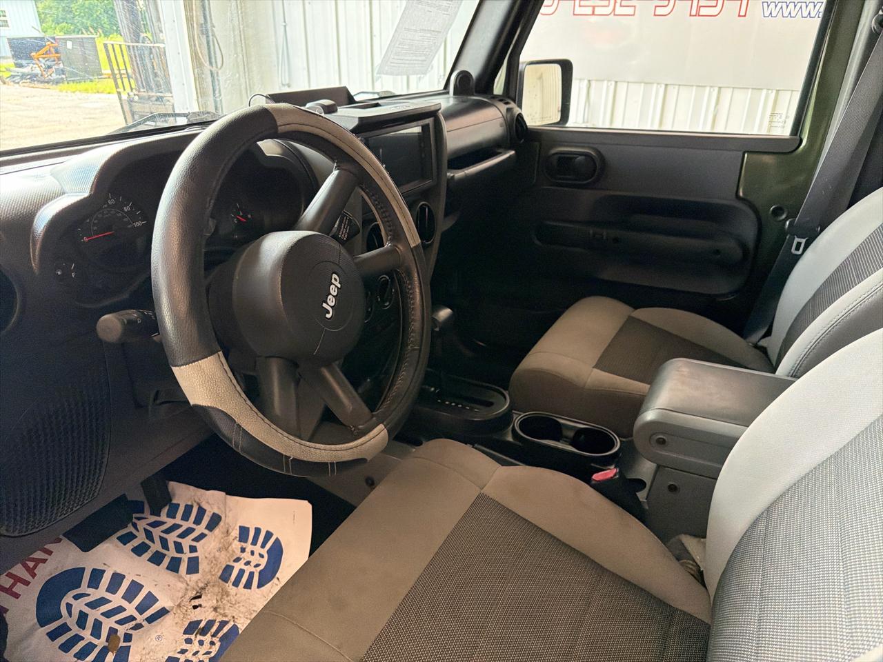 Jeep Wrangler Unlimited 4WD 4dr X 2009
