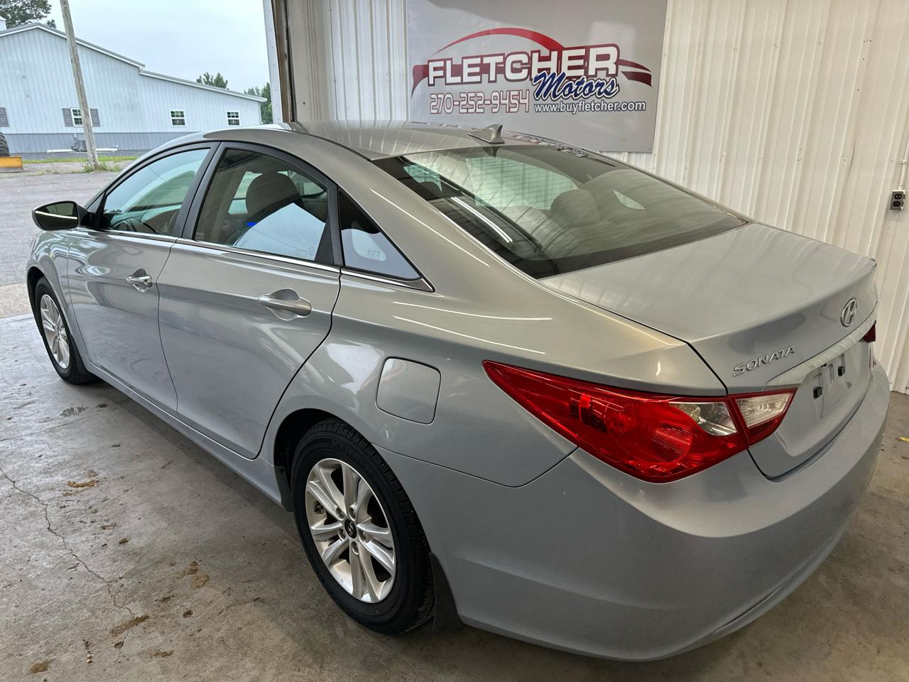 Hyundai Sonata 4dr Sdn 2.4L Auto GLS 2013