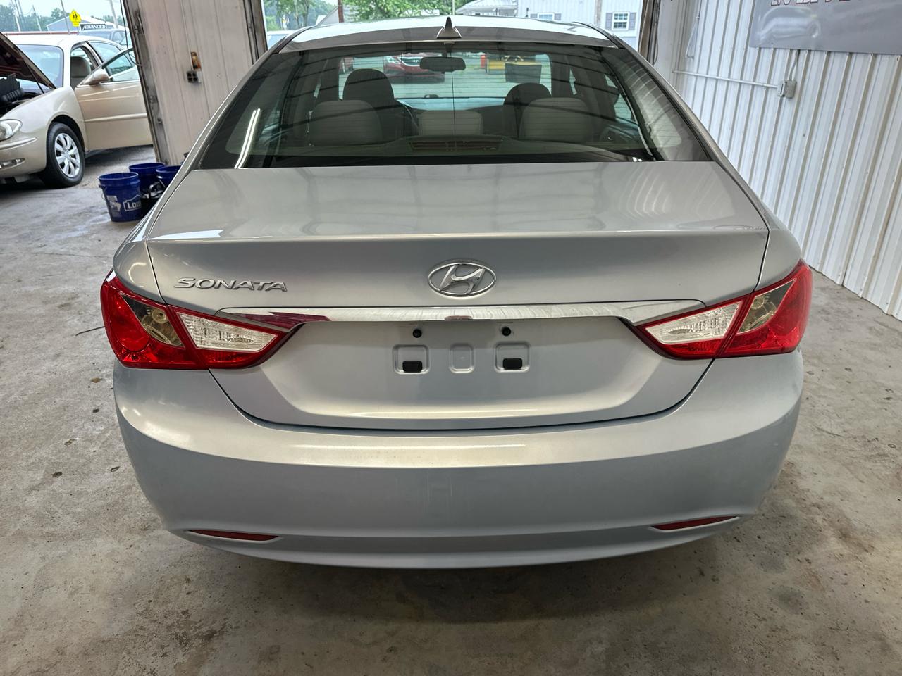 Hyundai Sonata 4dr Sdn 2.4L Auto GLS 2013