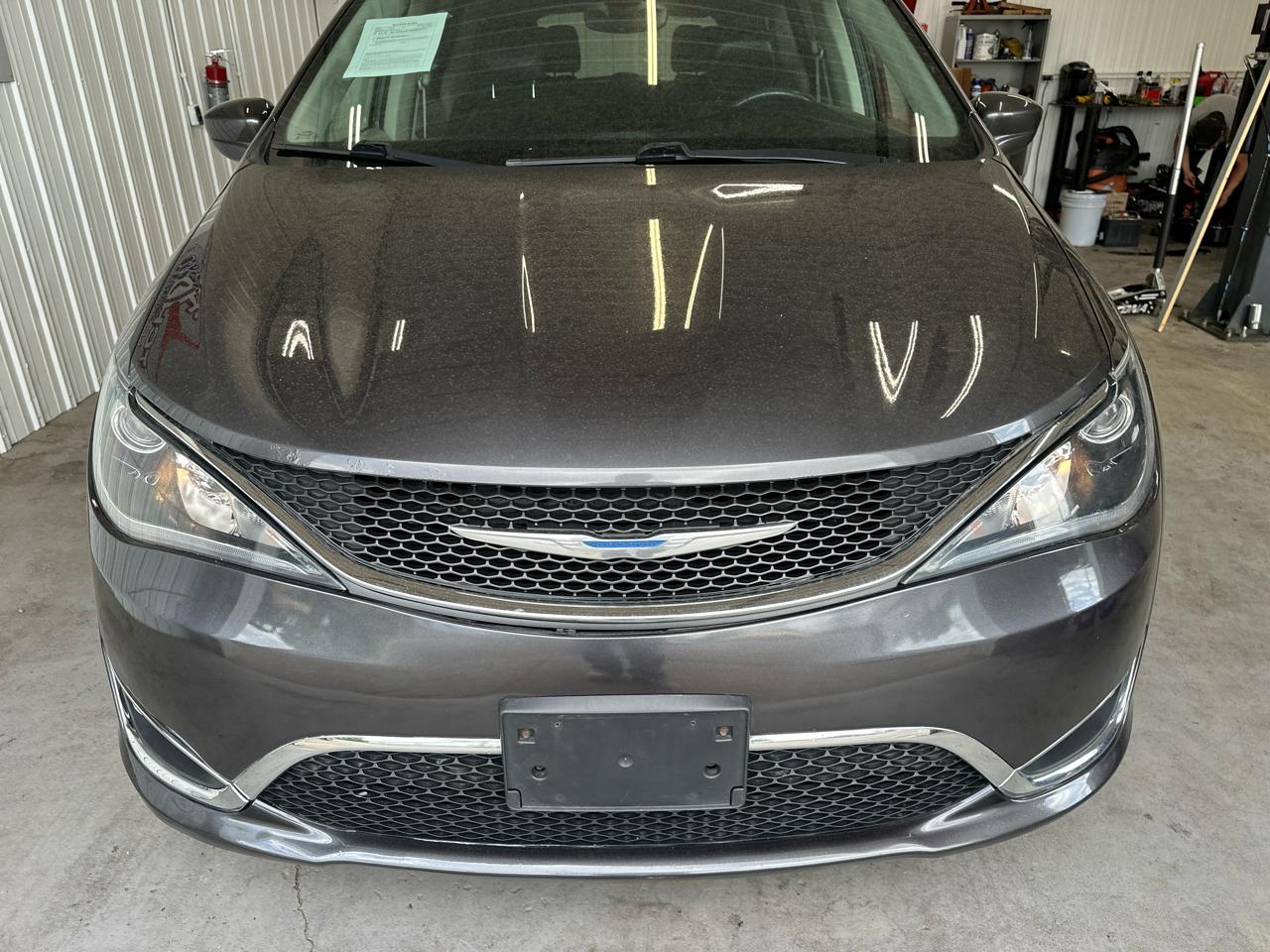 Chrysler Pacifica Touring L FWD 2018