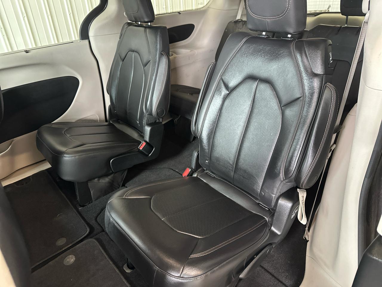 Chrysler Pacifica Touring L FWD 2018