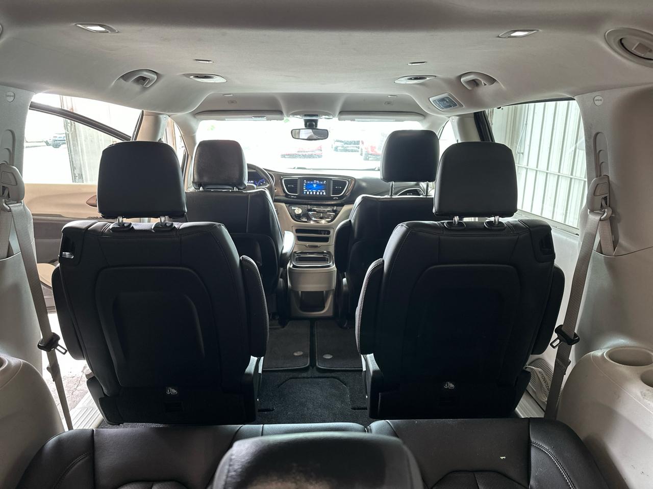 Chrysler Pacifica Touring L FWD 2018