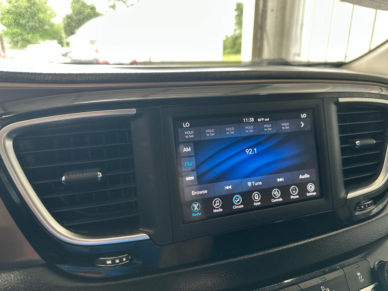 Chrysler Pacifica Touring L FWD 2018