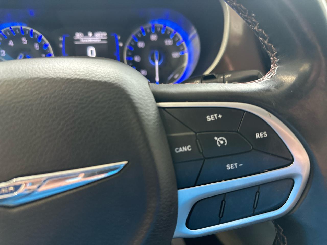 Chrysler Pacifica Touring L FWD 2018