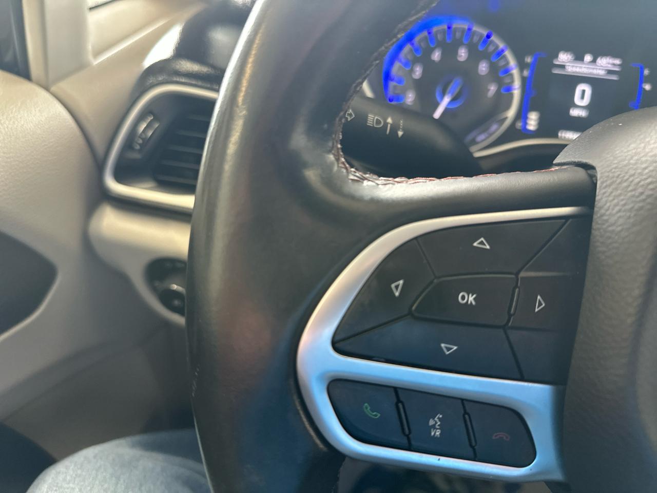 Chrysler Pacifica Touring L FWD 2018