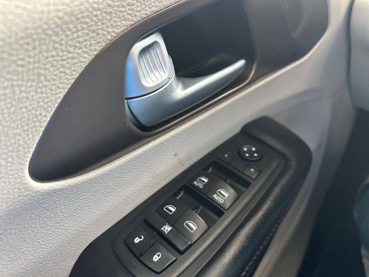 Chrysler Pacifica Touring L FWD 2018