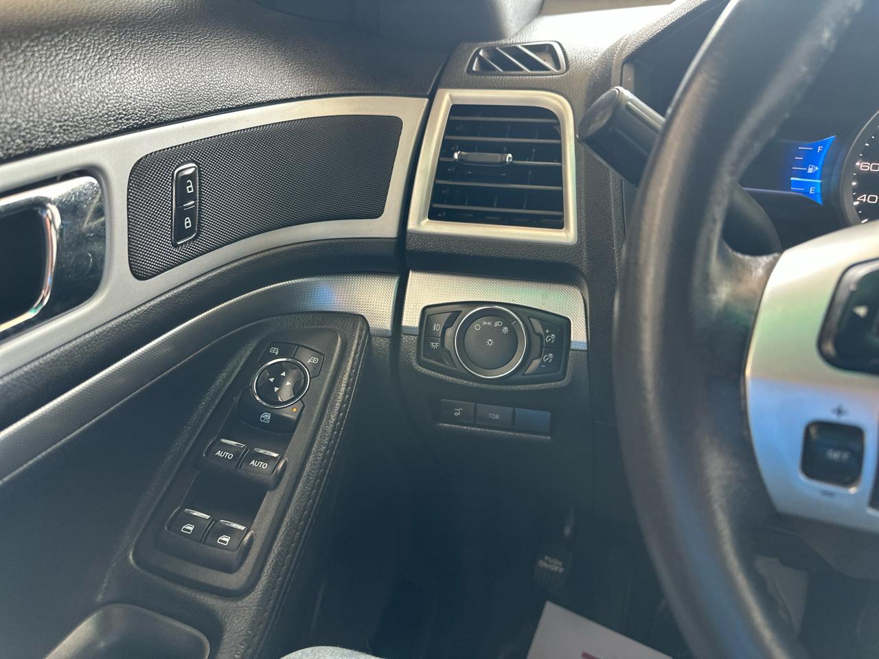 Ford Explorer 4WD 4dr XLT 2014